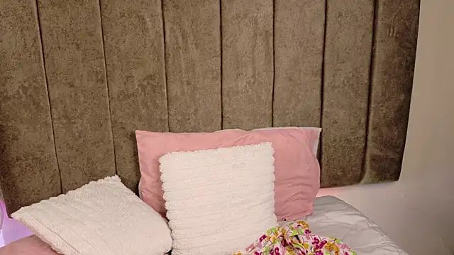 lily_beet's cam snapshot