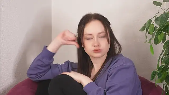 RuthRaska's cam snapshot