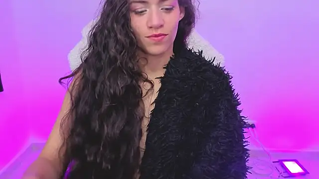 daniela_rivasthl's cam snapshot