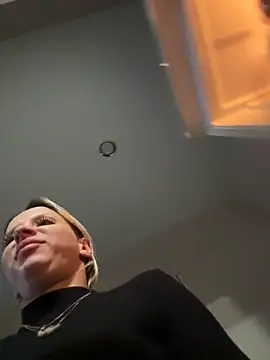 LikaCat live sex cam