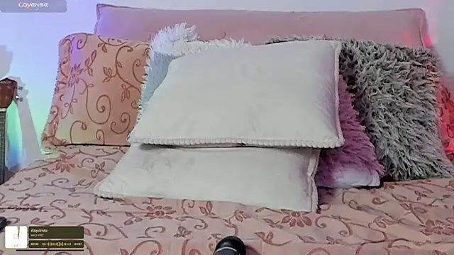 julieta_cooper20's cam snapshot