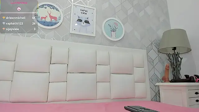 naia_cox's cam snapshot