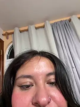 Nailealipsglossy's cam snapshot