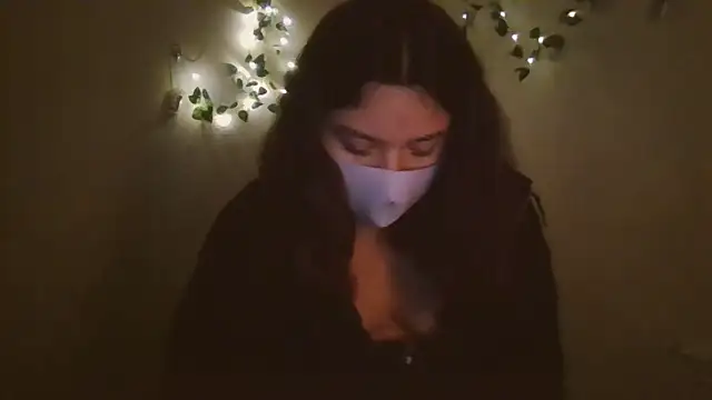 Lunablushh's cam snapshot