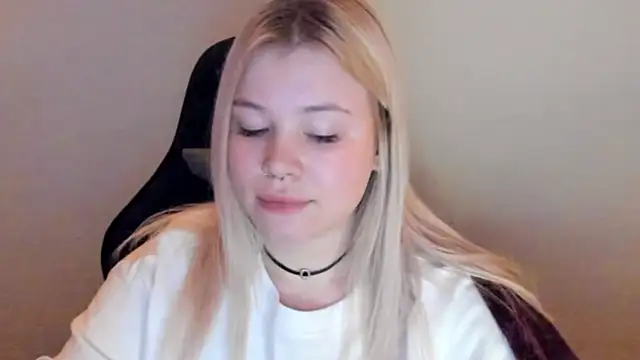 Lulu_Di's cam snapshot