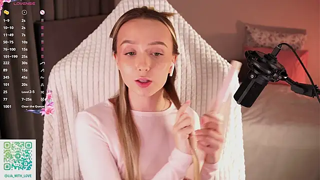 HollisBeckett's cam snapshot