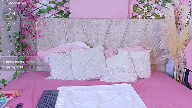 JulietaTorres_'s cam snapshot