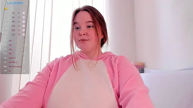 DebbieWoood's cam snapshot