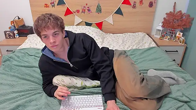 Fandi_777 live sex cam