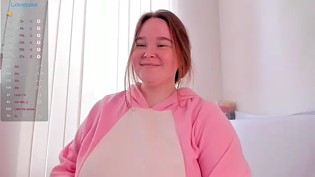 DebbieWoood's cam snapshot