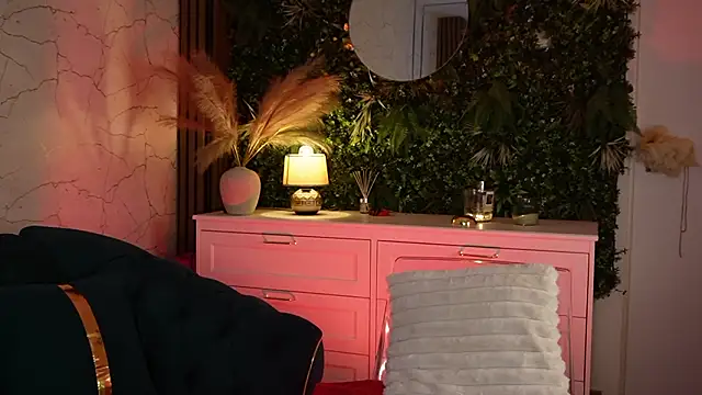 angel_wow_'s cam snapshot