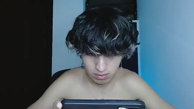 littlextreme live sex cam