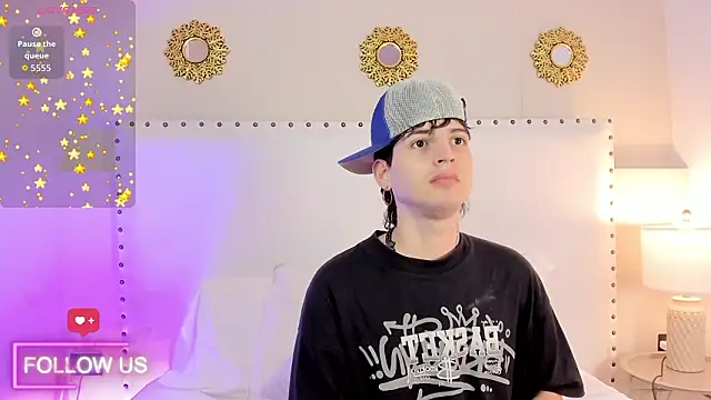 sett_and_gwen's cam snapshot