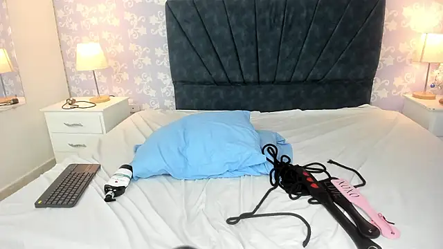 BritneySweet_'s cam snapshot