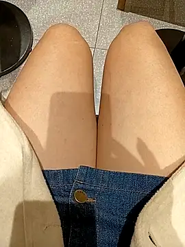 Baby-Linh's cam snapshot