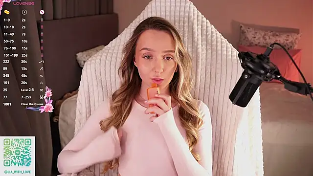 HollisBeckett live sex cam