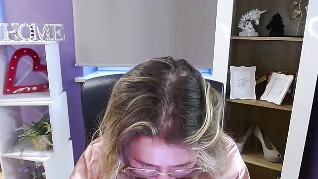 Zoey_Erotic live sex cam