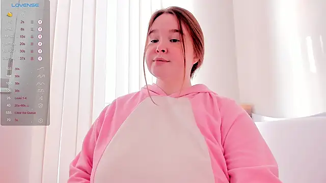 DebbieWoood's cam snapshot