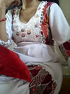 LOVELYKAJALBHABHI's cam snapshot