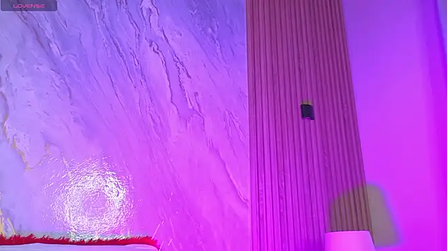 LolaHoneyy's cam snapshot