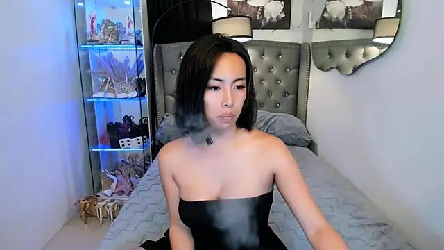 reighnempress live sex cam