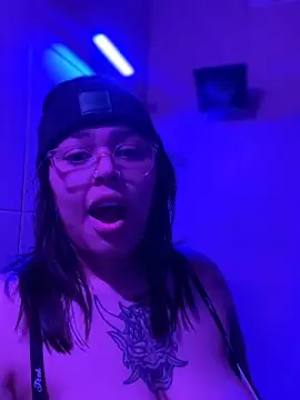 miacanela_xo's cam snapshot