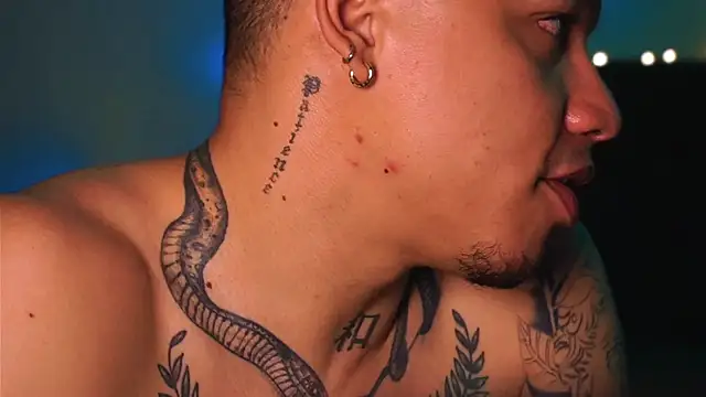 AlphaMasterXxx's cam snapshot