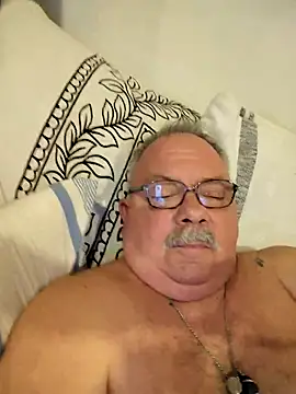 bylytom24's cam snapshot