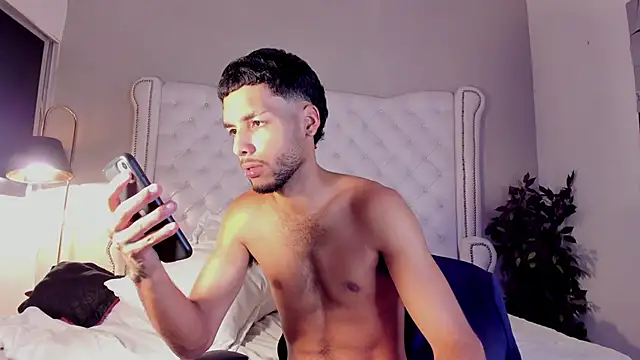 Thiagoferreti's cam snapshot