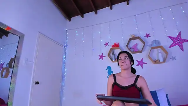 Emiily_Parkerr's cam snapshot