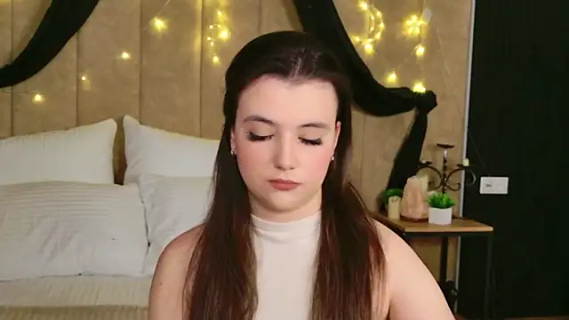 Pauline_Heaven's cam snapshot