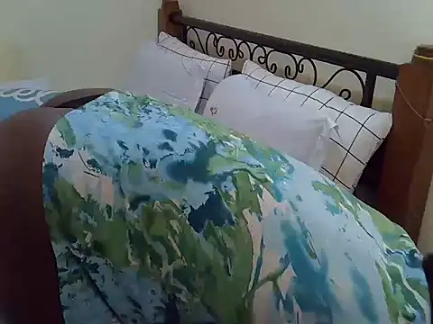 Sweet_Bear's cam snapshot