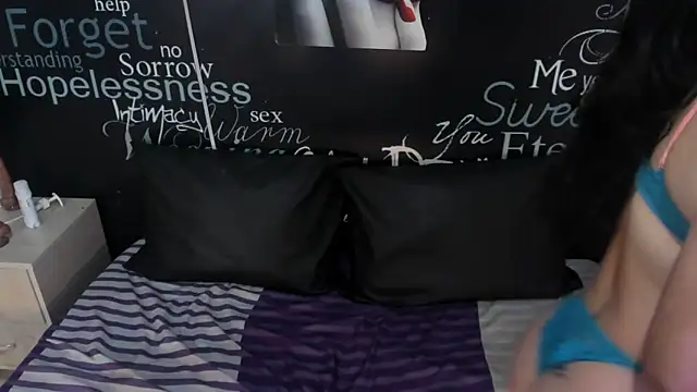 HornyRouse_'s cam snapshot