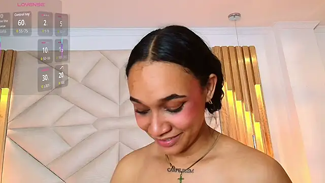 coraline_vera's cam snapshot