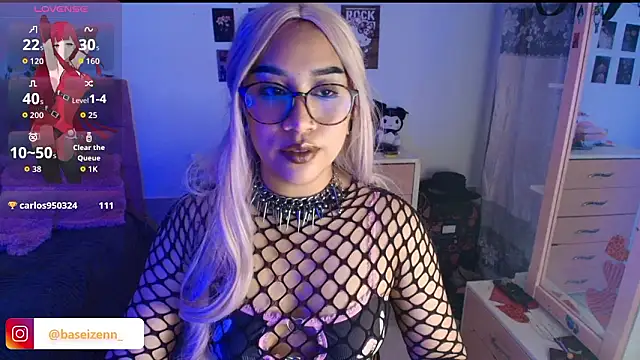 exodiakinky2's cam snapshot