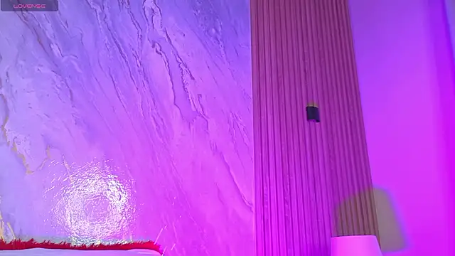 LolaHoneyy's cam snapshot