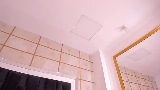 RoxyLior's cam snapshot