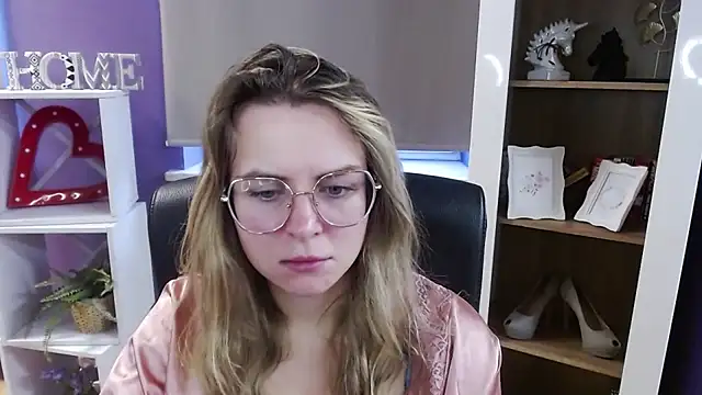 Zoey_Erotic live sex cam