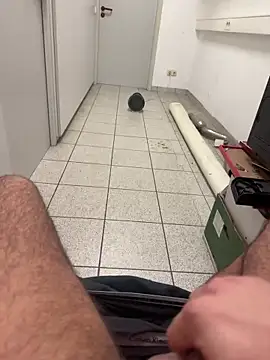 BIGDICK111000 live sex cam