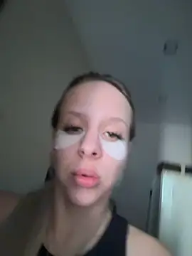 LikaCat's cam snapshot