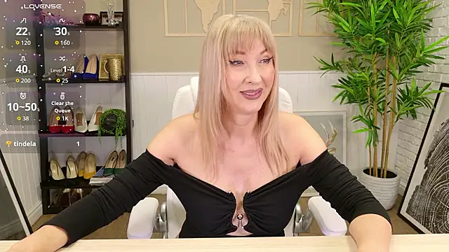 LadyLeea's cam snapshot