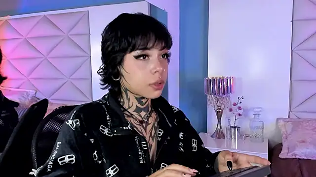 misstomie_'s cam snapshot