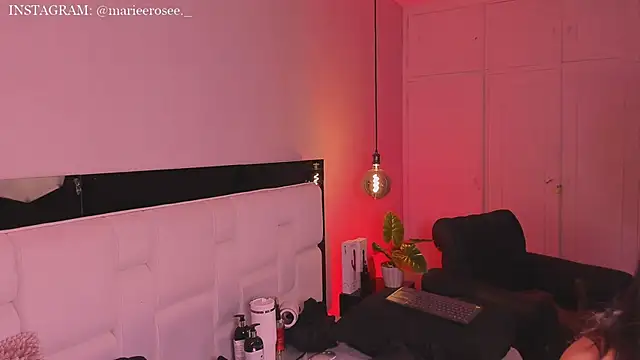 Mariee_rosee's cam snapshot