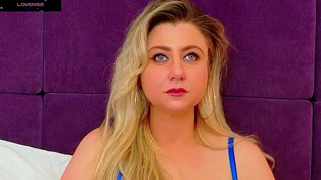 EvelinHill's cam snapshot