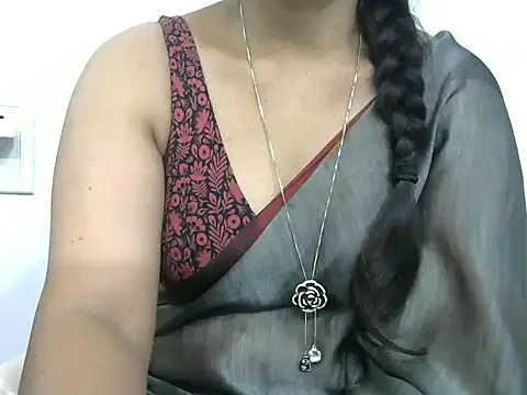 reshmika_reddy live sex cam