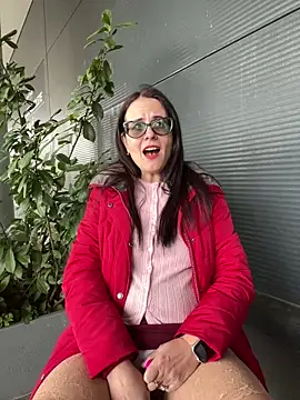 NataKitten live sex cam