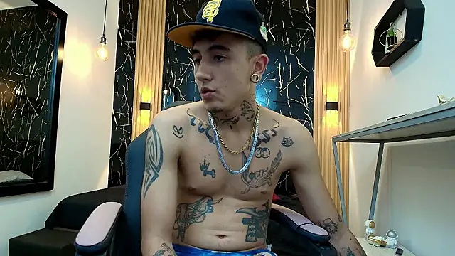 Patrick_Rango live sex cam