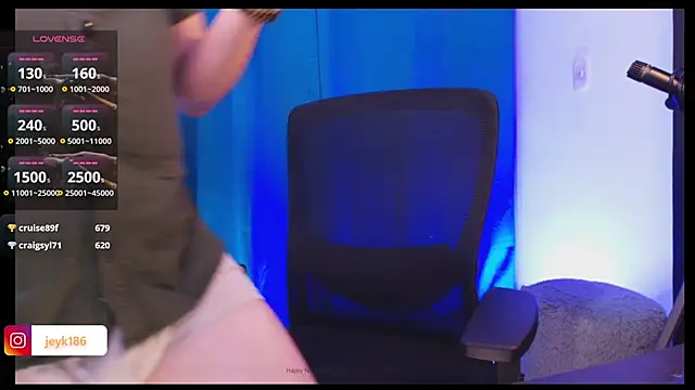 Guccy_Boy_Club live sex cam