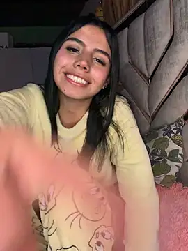 Laura-Khalifa live sex cam