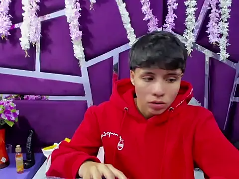 Bruno_Cruzz live sex cam